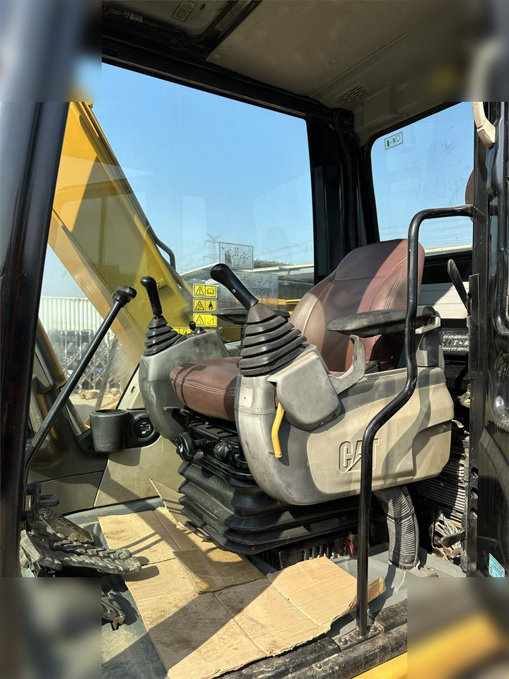 Excavadora de cadenas CATERPILLAR 307D: foto 7