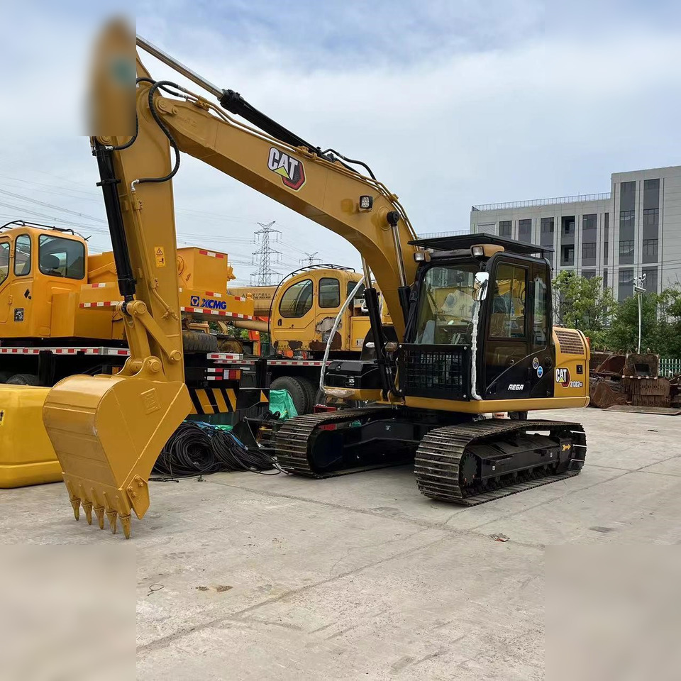 CATERPILLAR 313D2 GC - Excavadora de cadenas: foto 2 CATERPILLAR 313D2 GC - Excavadora de cadenas: foto 2