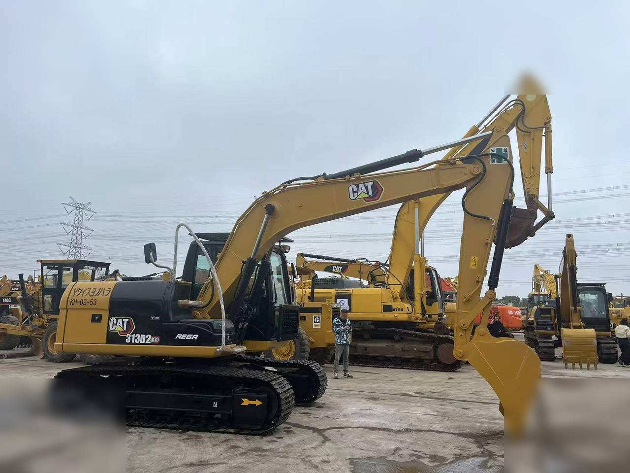 CATERPILLAR 313D2 GC - Excavadora de cadenas: foto 1 CATERPILLAR 313D2 GC - Excavadora de cadenas: foto 1