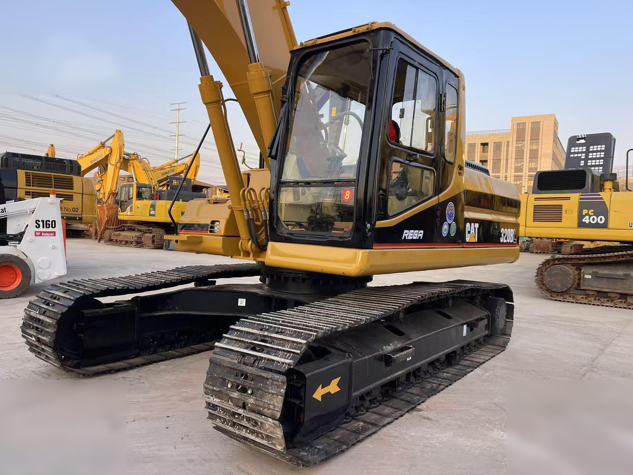 CATERPILLAR 320BL - Excavadora de cadenas: foto 3 CATERPILLAR 320BL - Excavadora de cadenas: foto 3