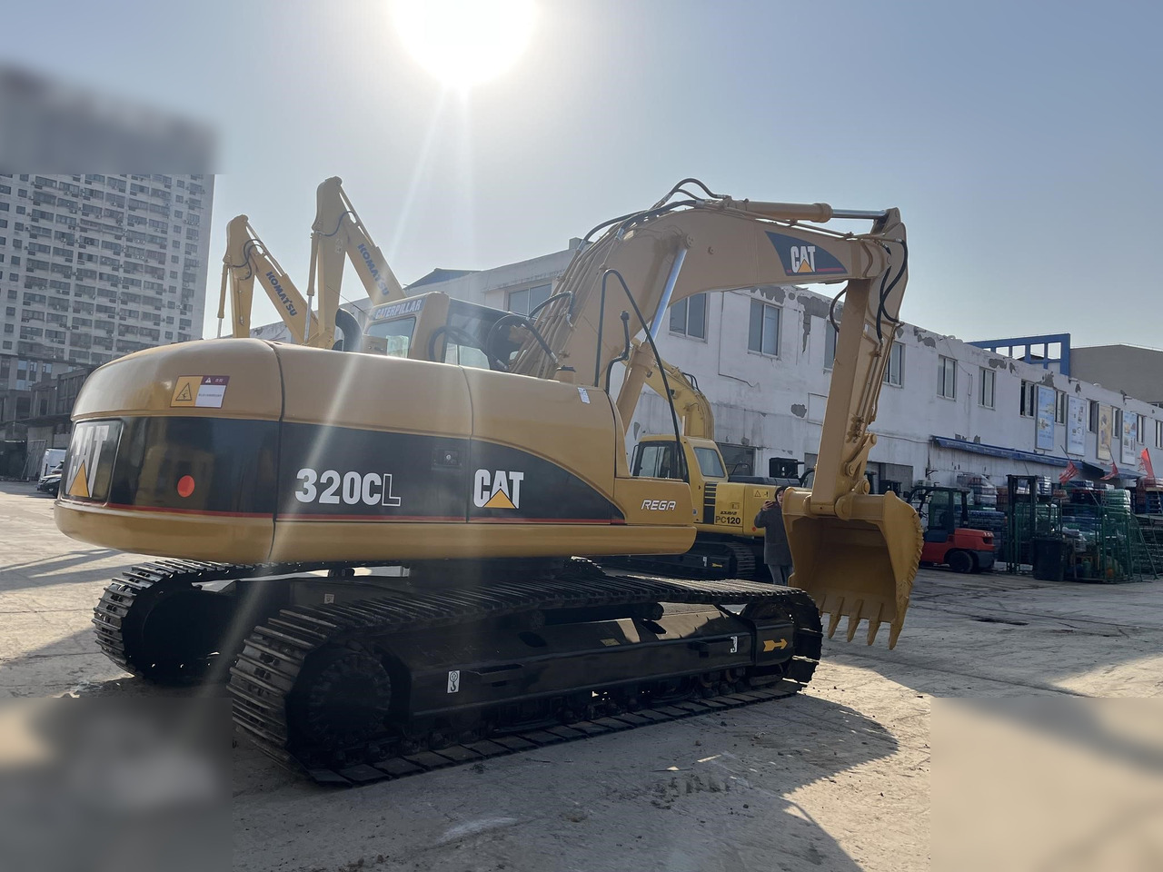 CATERPILLAR 320CL - Excavadora de cadenas: foto 3 CATERPILLAR 320CL - Excavadora de cadenas: foto 3