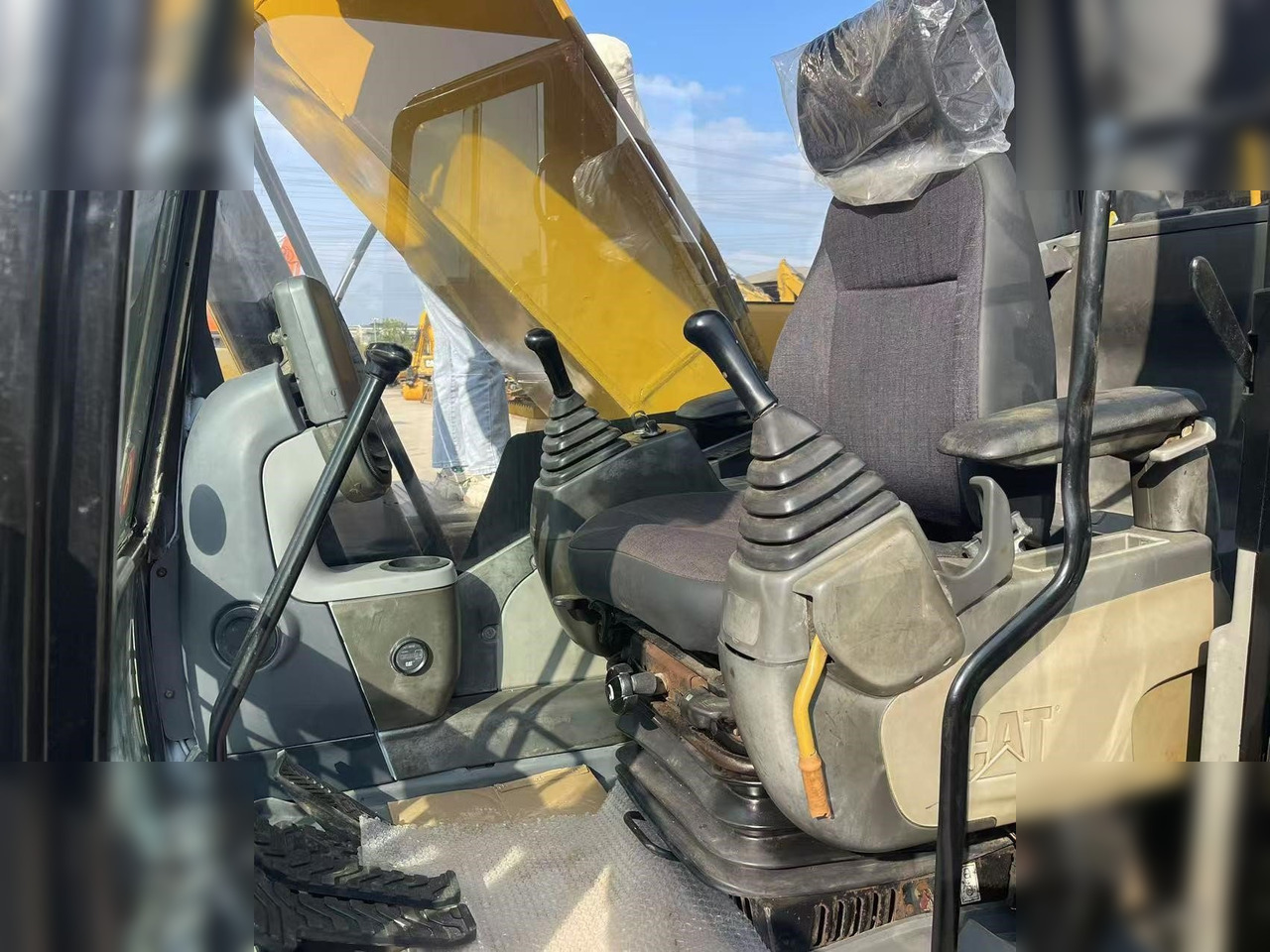 CATERPILLAR 320D - Excavadora de cadenas: foto 5 CATERPILLAR 320D - Excavadora de cadenas: foto 5