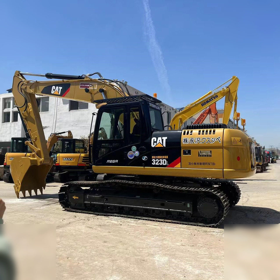 CATERPILLAR 323DL - Excavadora de cadenas: foto 2 CATERPILLAR 323DL - Excavadora de cadenas: foto 2