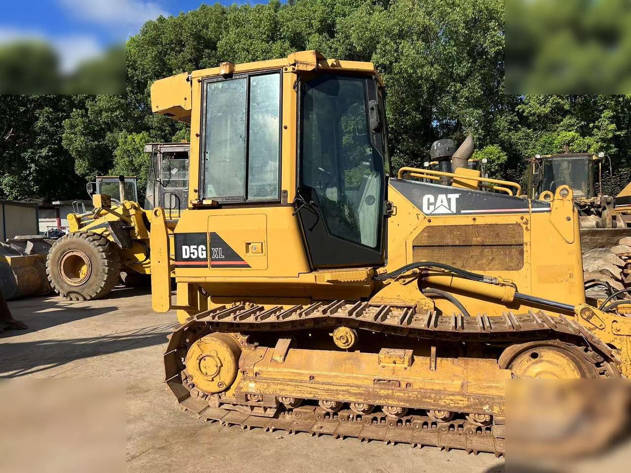 CATERPILLAR D5G XL - Bulldozer: foto 1 CATERPILLAR D5G XL - Bulldozer: foto 1