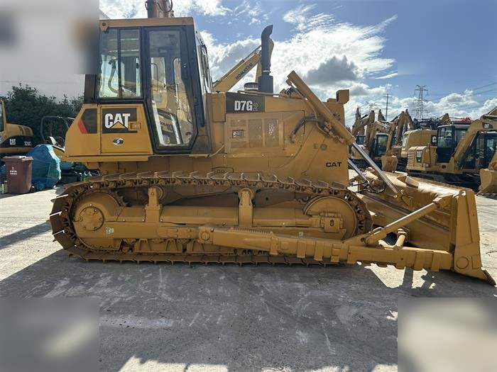 CATERPILLAR D7G II - Bulldozer: foto 1 CATERPILLAR D7G II - Bulldozer: foto 1