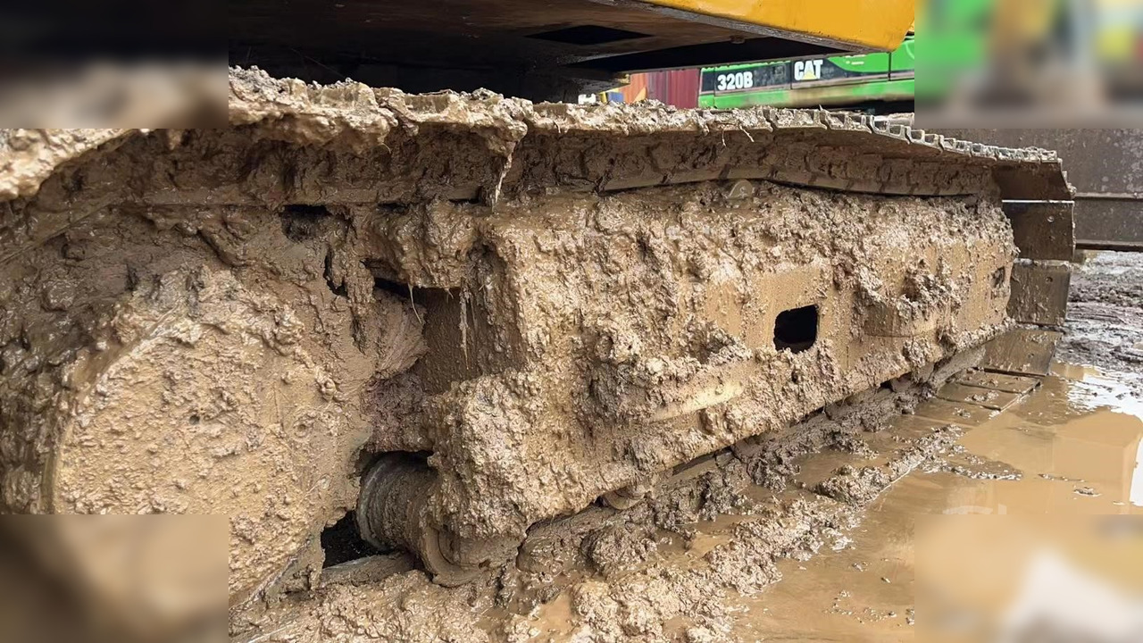 CATERPILLAR E70B - Excavadora de cadenas: foto 4 CATERPILLAR E70B - Excavadora de cadenas: foto 4