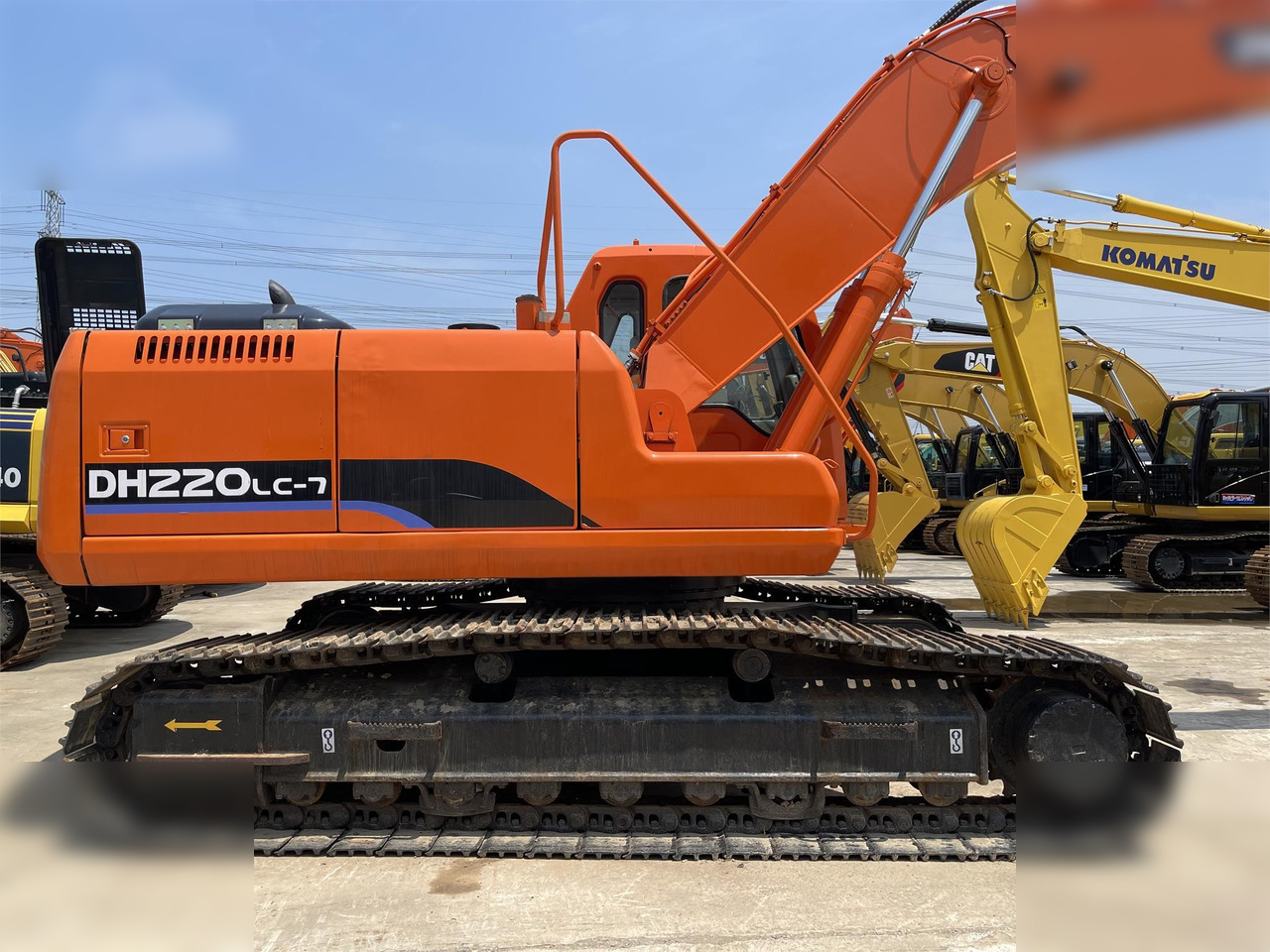 DOOSAN DH220 LC-7 - Excavadora de cadenas: foto 4 DOOSAN DH220 LC-7 - Excavadora de cadenas: foto 4