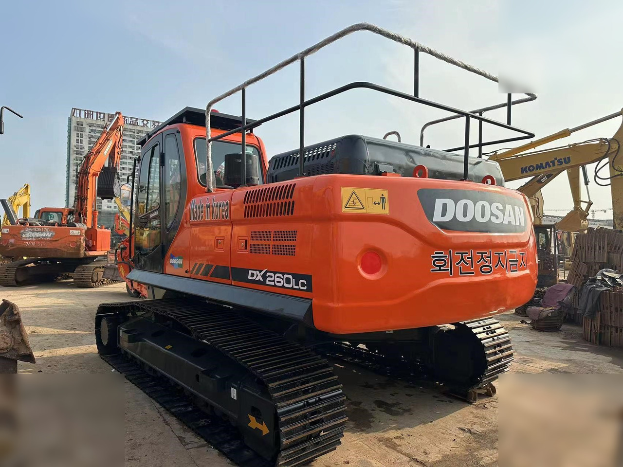 DOOSAN DX260 LC - Excavadora de cadenas: foto 3 DOOSAN DX260 LC - Excavadora de cadenas: foto 3