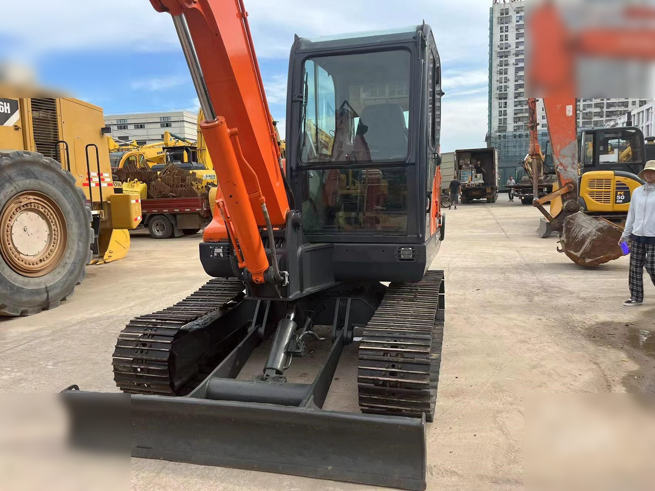 DOOSAN DX60-9C - Excavadora de cadenas: foto 5 DOOSAN DX60-9C - Excavadora de cadenas: foto 5