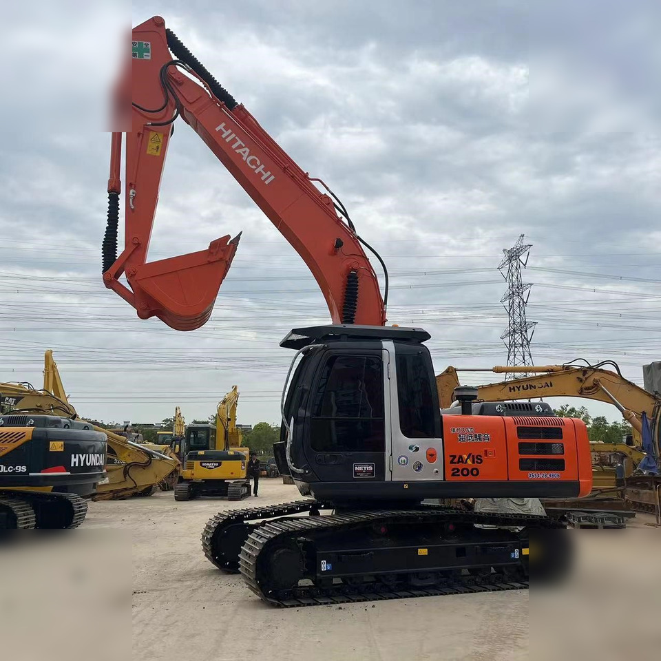 HITACHI ZX200-3G - Excavadora de cadenas: foto 5 HITACHI ZX200-3G - Excavadora de cadenas: foto 5