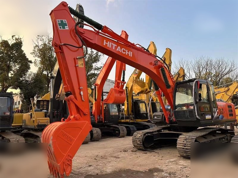HITACHI ZX200-3G - Excavadora de cadenas: foto 3 HITACHI ZX200-3G - Excavadora de cadenas: foto 3