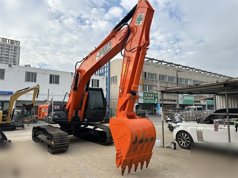 HITACHI ZX200 LC - Excavadora de cadenas: foto 3 HITACHI ZX200 LC - Excavadora de cadenas: foto 3