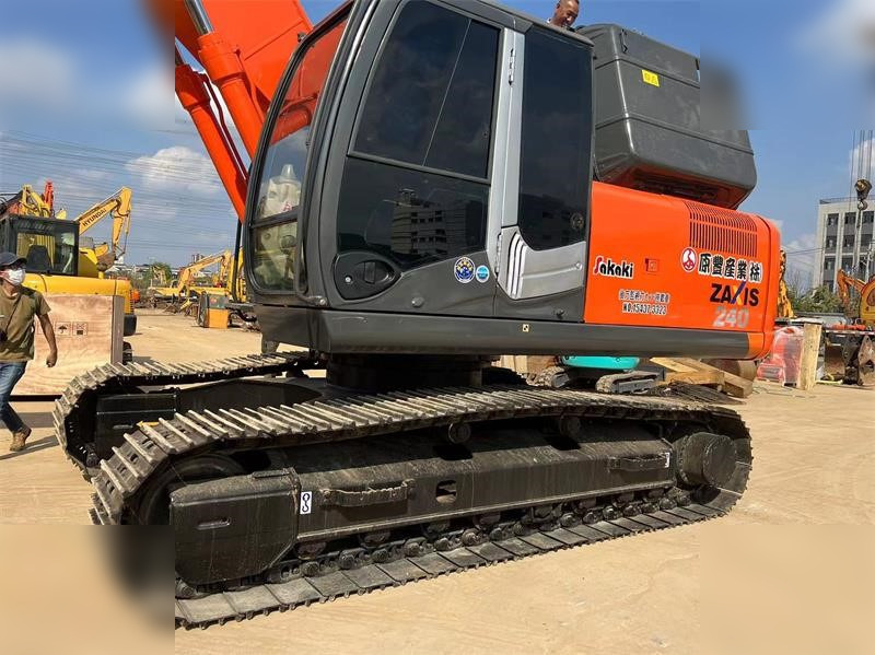 Excavadora de cadenas HITACHI ZX240-3: foto 9