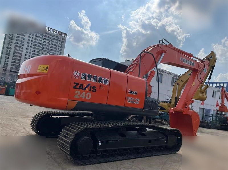 HITACHI ZX240-3 - Excavadora de cadenas: foto 2 HITACHI ZX240-3 - Excavadora de cadenas: foto 2