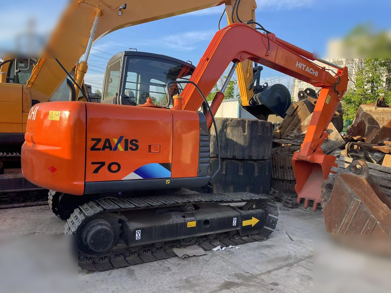 HITACHI ZX70 - Excavadora de cadenas: foto 1 HITACHI ZX70 - Excavadora de cadenas: foto 1