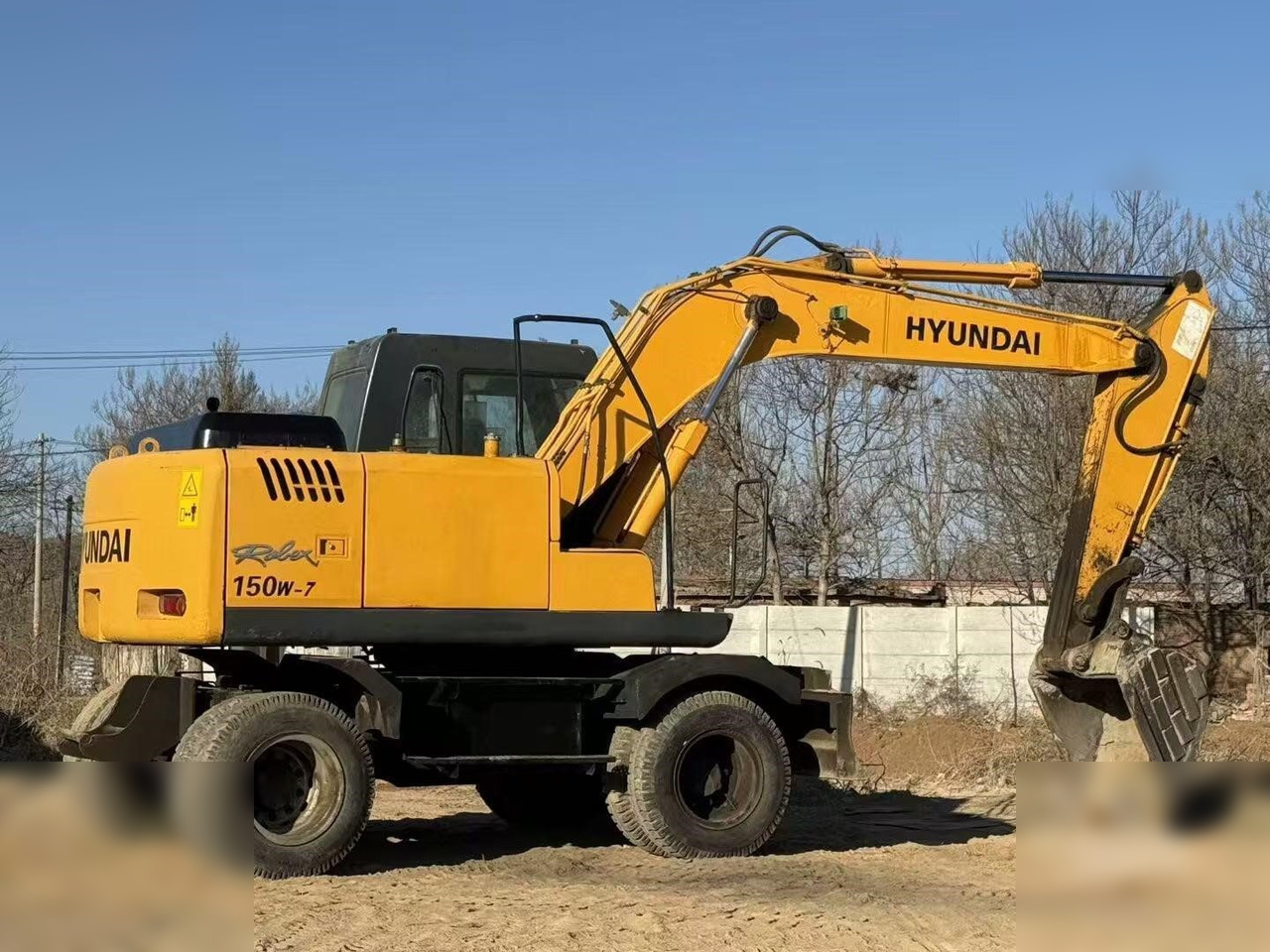 HYUNDAI ROBEX 150W-7A - Excavadora de ruedas: foto 2 HYUNDAI ROBEX 150W-7A - Excavadora de ruedas: foto 2