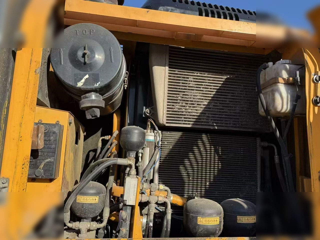 HYUNDAI ROBEX 150W-7A - Excavadora de ruedas: foto 5 HYUNDAI ROBEX 150W-7A - Excavadora de ruedas: foto 5