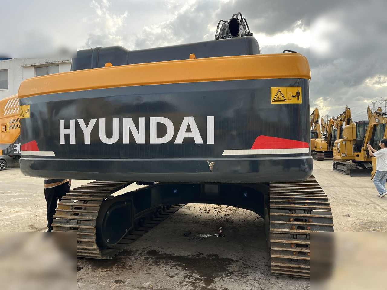 HYUNDAI ROBEX 300 LC-9 - Excavadora de cadenas: foto 3 HYUNDAI ROBEX 300 LC-9 - Excavadora de cadenas: foto 3