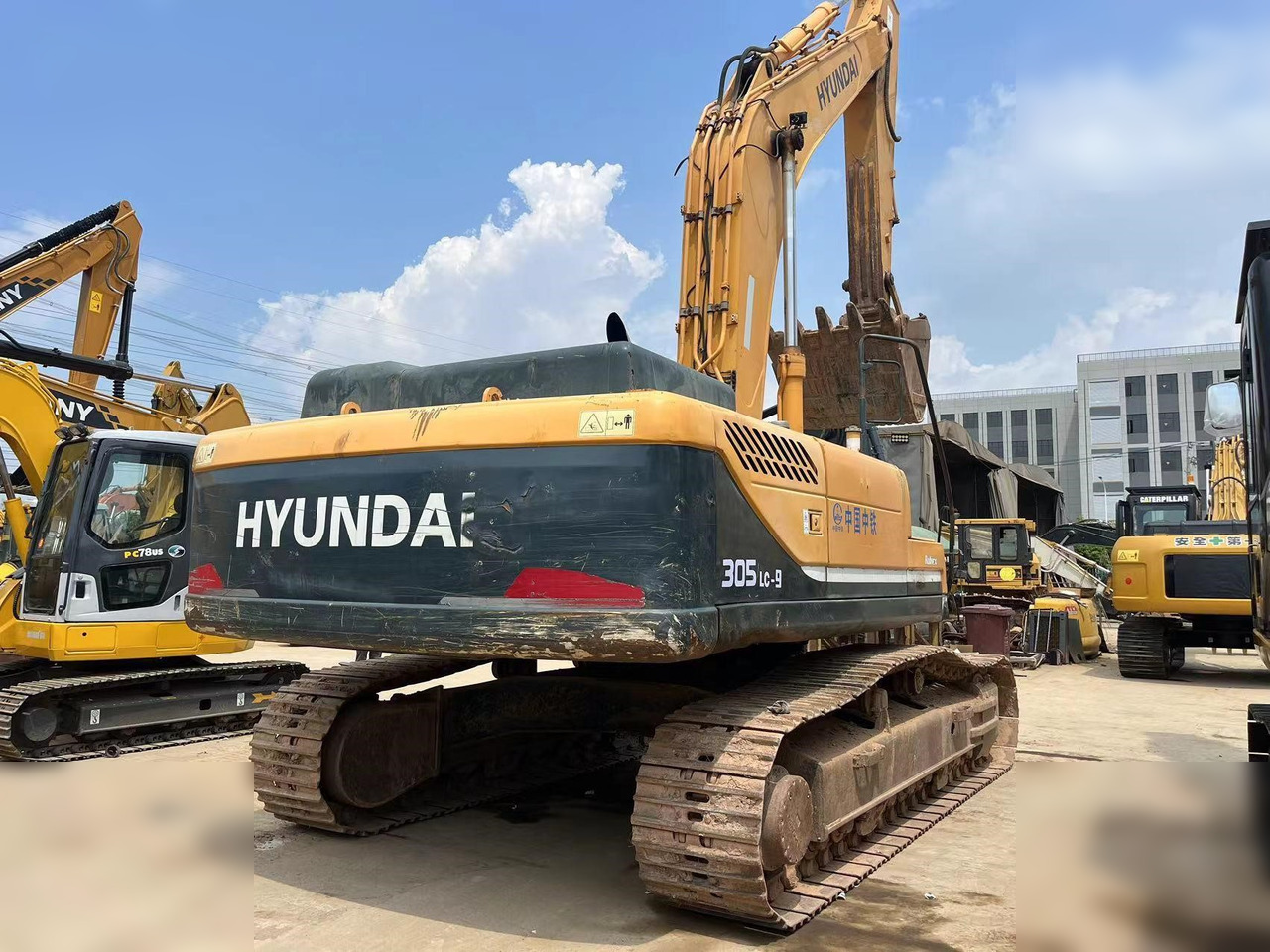HYUNDAI ROBEX 305 LC-9S - Excavadora de cadenas: foto 2 HYUNDAI ROBEX 305 LC-9S - Excavadora de cadenas: foto 2
