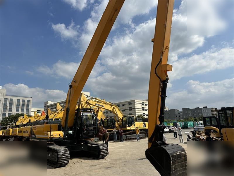 HYUNDAI ROBEX 330 LC-9S - Excavadora de cadenas: foto 4 HYUNDAI ROBEX 330 LC-9S - Excavadora de cadenas: foto 4