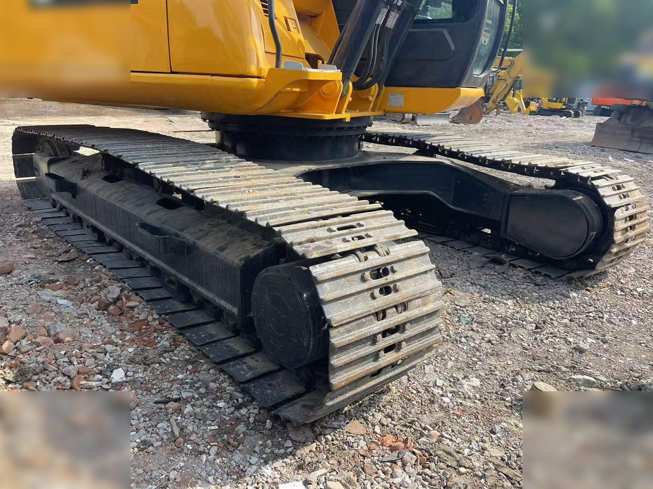 Excavadora de cadenas JCB JS220 LC: foto 8