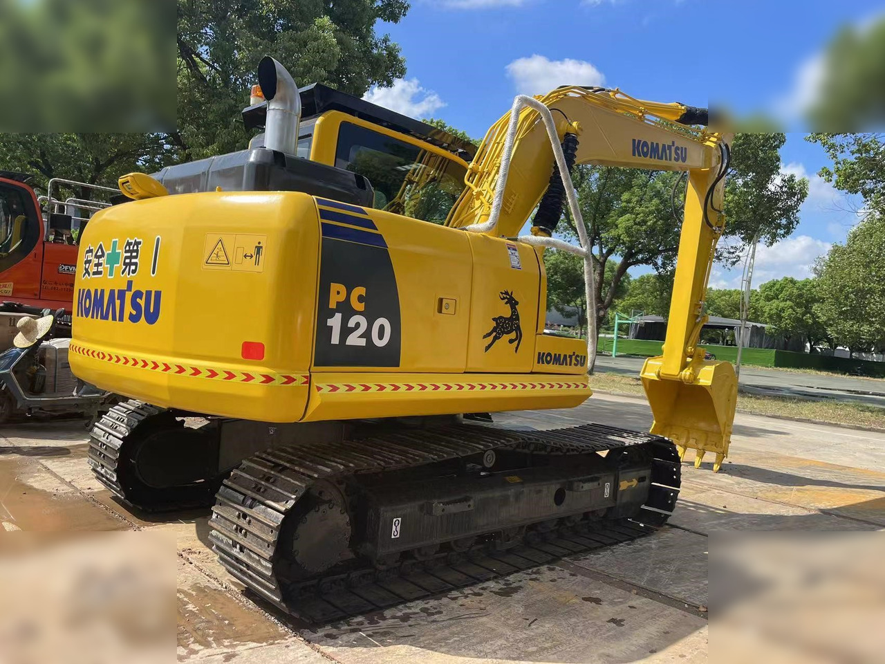 KOMATSU PC120-8 - Excavadora de cadenas: foto 4 KOMATSU PC120-8 - Excavadora de cadenas: foto 4