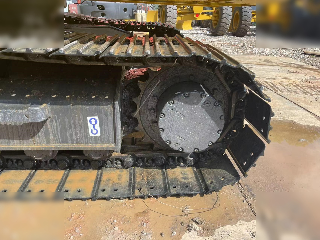 KOMATSU PC120-8 - Excavadora de cadenas: foto 5 KOMATSU PC120-8 - Excavadora de cadenas: foto 5