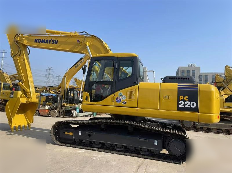 KOMATSU PC220-7 - Excavadora de cadenas: foto 1 KOMATSU PC220-7 - Excavadora de cadenas: foto 1