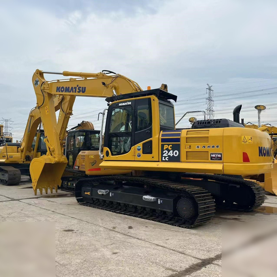 KOMATSU PC240 LC-8M0 - Excavadora de cadenas: foto 1 KOMATSU PC240 LC-8M0 - Excavadora de cadenas: foto 1