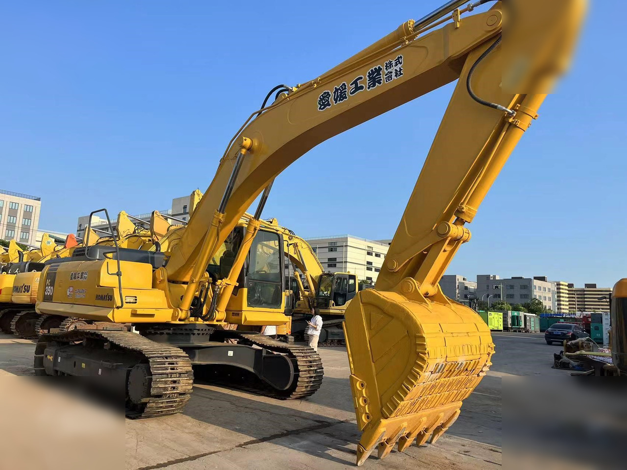 KOMATSU PC350-7 - Excavadora de cadenas: foto 1 KOMATSU PC350-7 - Excavadora de cadenas: foto 1