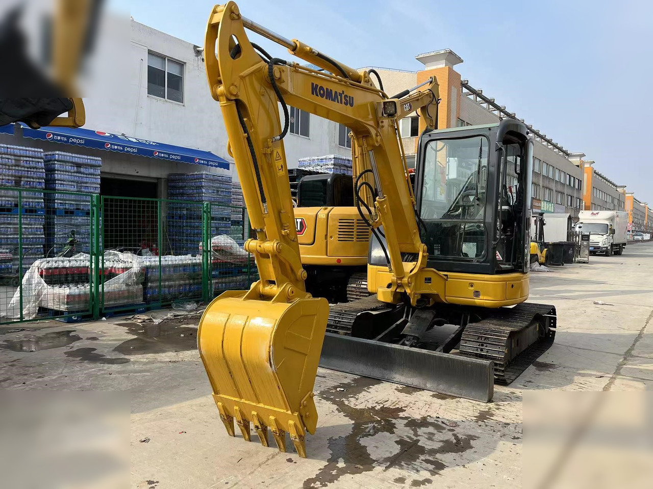 KOMATSU PC55MR-2 - Miniexcavadora: foto 2 KOMATSU PC55MR-2 - Miniexcavadora: foto 2