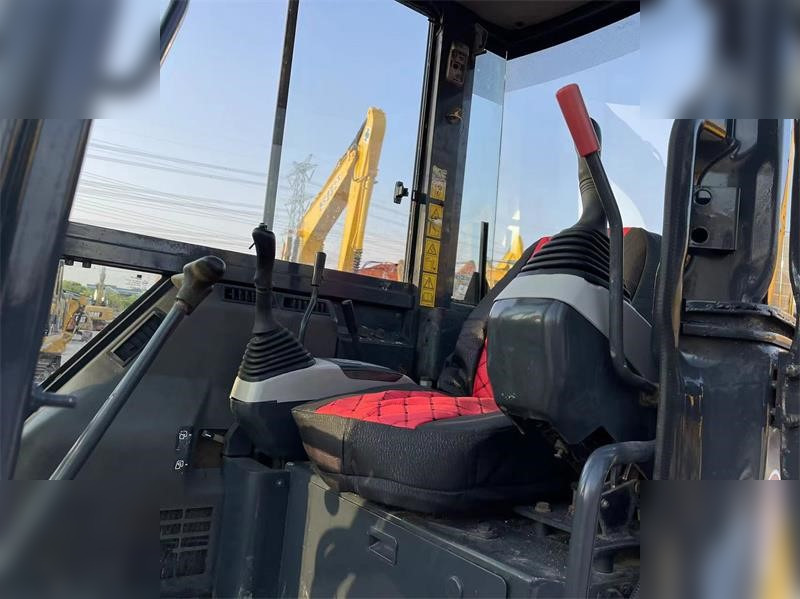 Miniexcavadora KOMATSU PC55MR-2: foto 8