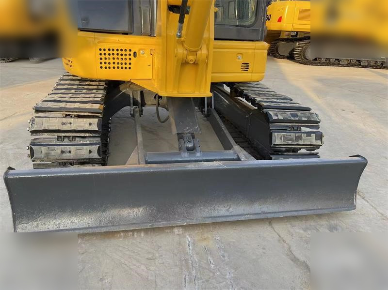 Miniexcavadora KOMATSU PC55MR-2: foto 7