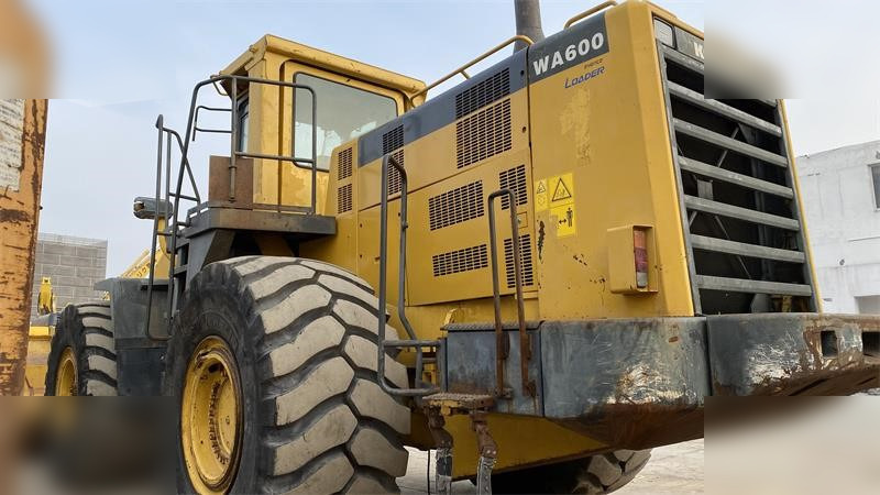 KOMATSU WA600-3 - Cargadora de ruedas: foto 5 KOMATSU WA600-3 - Cargadora de ruedas: foto 5