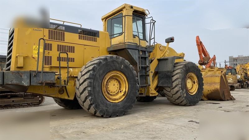 KOMATSU WA600-3 - Cargadora de ruedas: foto 1 KOMATSU WA600-3 - Cargadora de ruedas: foto 1