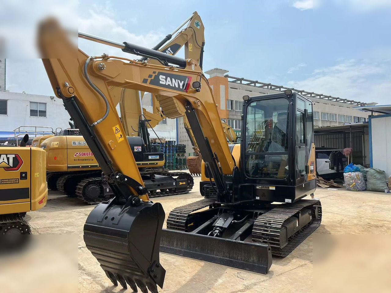 SANY SY60C - Excavadora de cadenas: foto 2 SANY SY60C - Excavadora de cadenas: foto 2