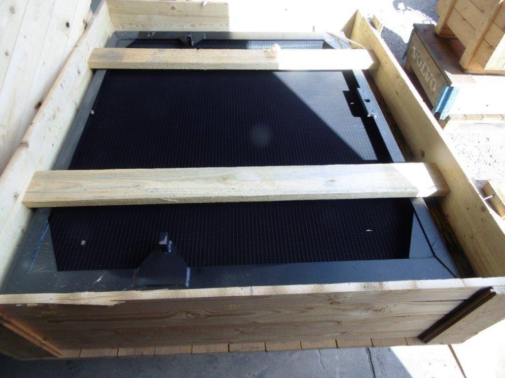 Kylare passande Volvo L180 C-D och Volvo 220D Volv - Radiador para Maquinaria de construcción: foto 1 Kylare passande Volvo L180 C-D och Volvo 220D Volv - Radiador para Maquinaria de construcción: foto 1