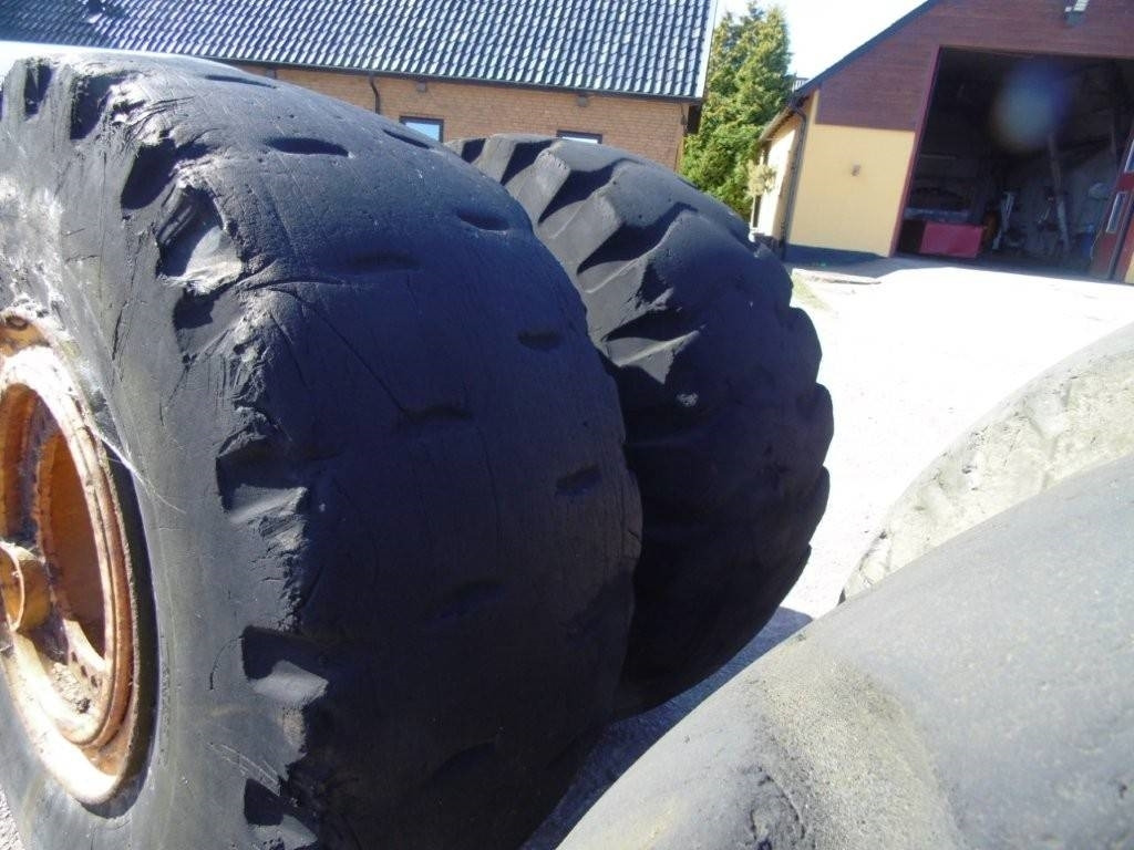 Däck - Neumático para Maquinaria de construcción: foto 5 Däck - Neumático para Maquinaria de construcción: foto 5