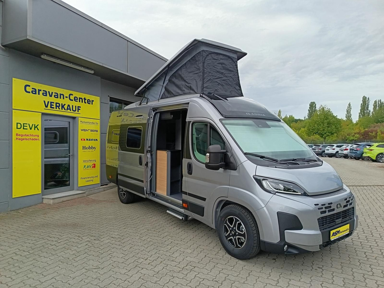 Adria Twin "60Y" 640 SGX 4,25MAXI*JUBILEE*AUFSTELLDACH - Cámper: foto 2 Adria Twin "60Y" 640 SGX 4,25MAXI*JUBILEE*AUFSTELLDACH - Cámper: foto 2