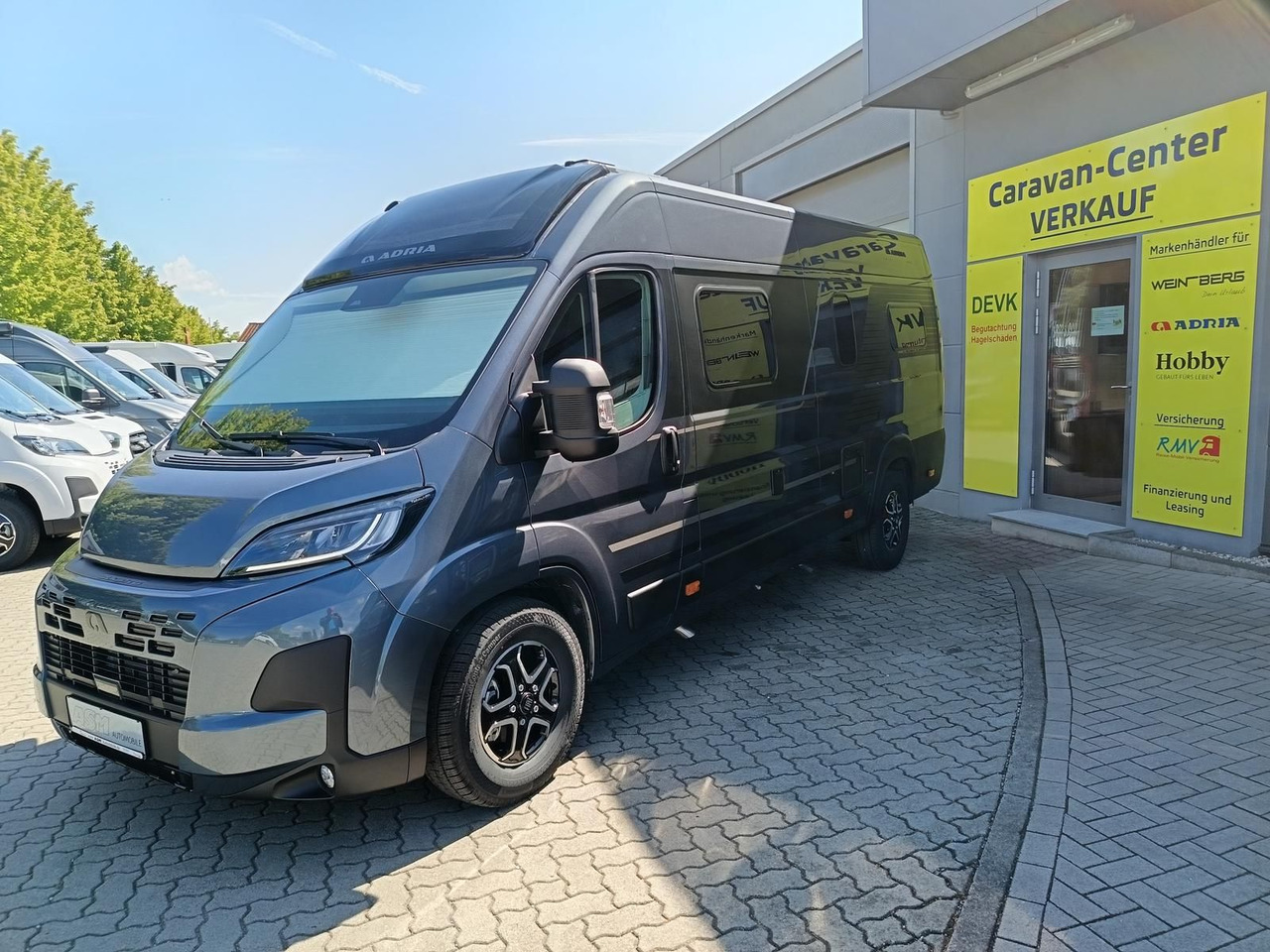 Adria Twin Edition 640 SGX Maxi 132kW*138L KÜHLSCHRANK - Cámper: foto 4 Adria Twin Edition 640 SGX Maxi 132kW*138L KÜHLSCHRANK - Cámper: foto 4