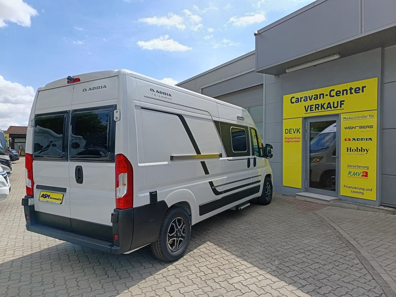 Adria Twin Twin 600 SPB Family*SAFETY*STYLE*DAB*SOFORT - Cámper: foto 5 Adria Twin Twin 600 SPB Family*SAFETY*STYLE*DAB*SOFORT - Cámper: foto 5