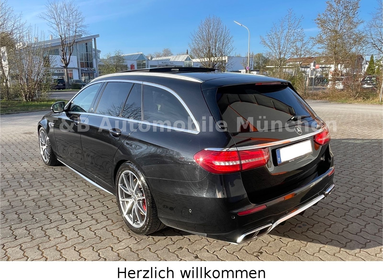 Mercedes-Benz E 63 S AMG*4Matic+*Panorama*MB-Garantie*Designo* - Coche: foto 3 Mercedes-Benz E 63 S AMG*4Matic+*Panorama*MB-Garantie*Designo* - Coche: foto 3
