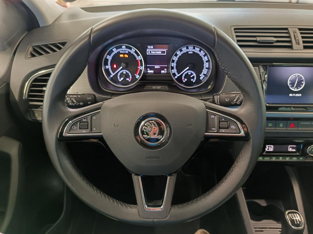 Coche familiar Skoda Fabia Combi Style 1.0 TSI*AHK*LED*R-KAM*PDC*SHZ*: foto 8