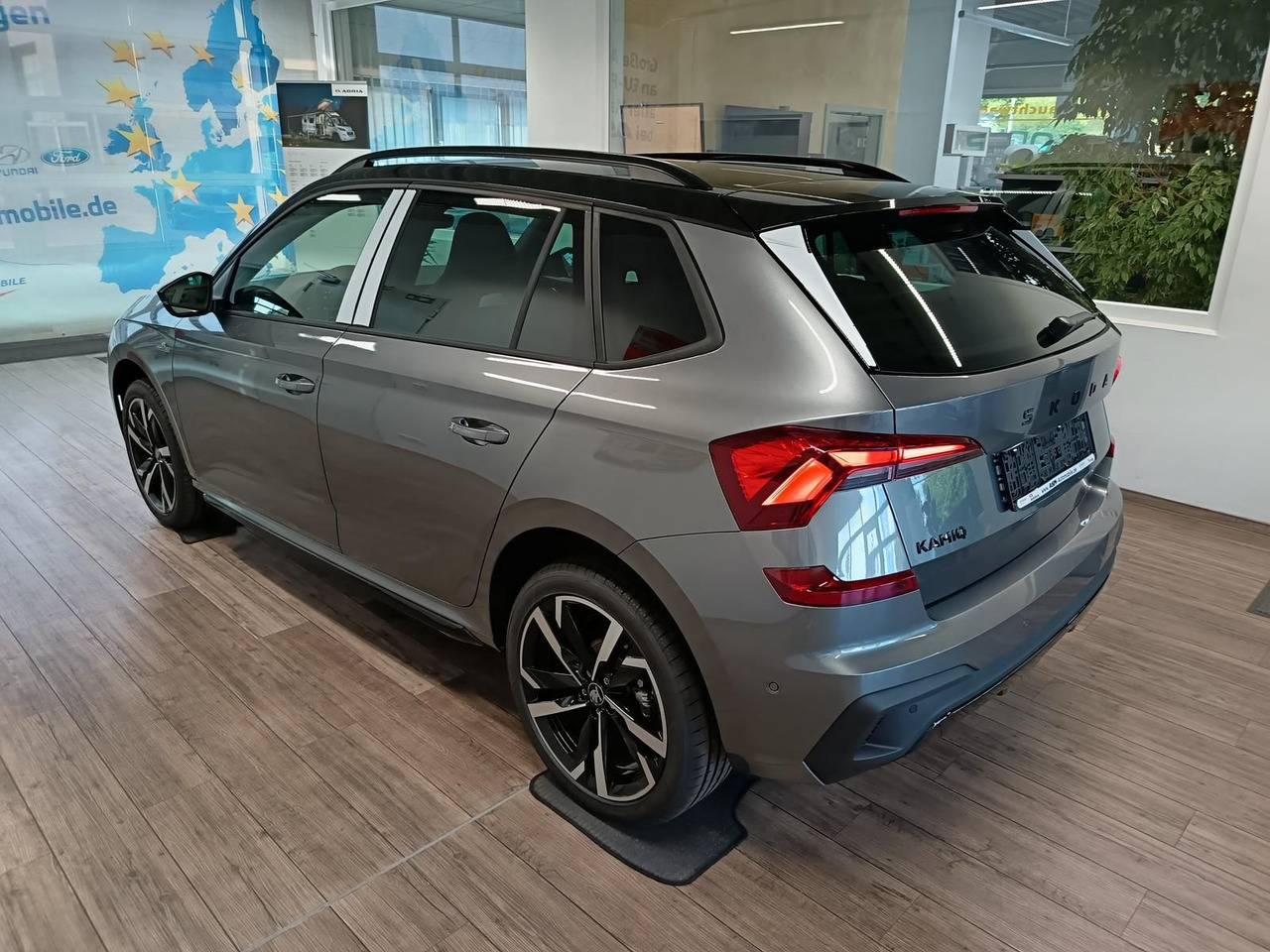 Skoda Kamiq Monte Carlo 1,5 TSI DSG*AHK*PANO*LED*ACC* - SUV/ Todoterreno: foto 4 Skoda Kamiq Monte Carlo 1,5 TSI DSG*AHK*PANO*LED*ACC* - SUV/ Todoterreno: foto 4