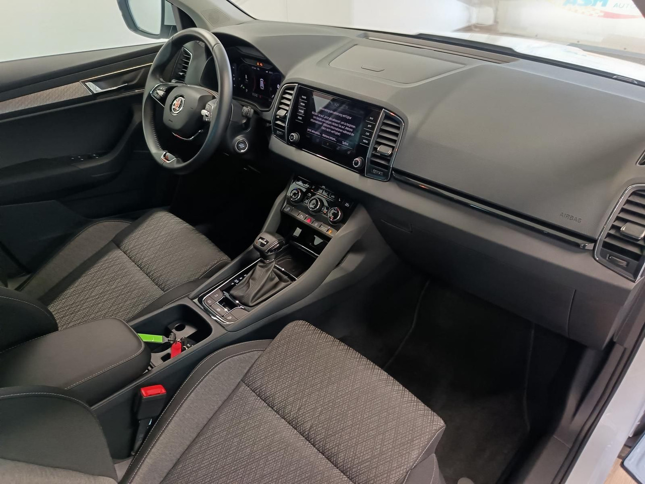 SUV/ Todoterreno Skoda Karoq Style 1,5TSI DSG*AHK-VORBER*NAVI*LED*R-KAM: foto 18