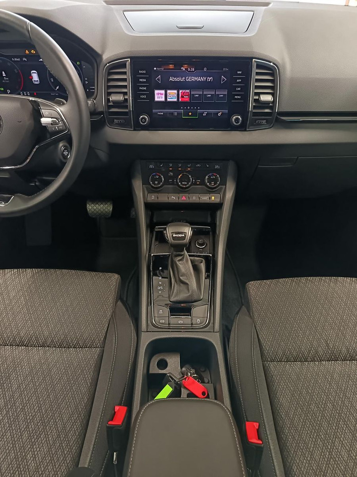 SUV/ Todoterreno Skoda Karoq Style 1,5TSI DSG*AHK-VORBER*NAVI*LED*R-KAM: foto 10