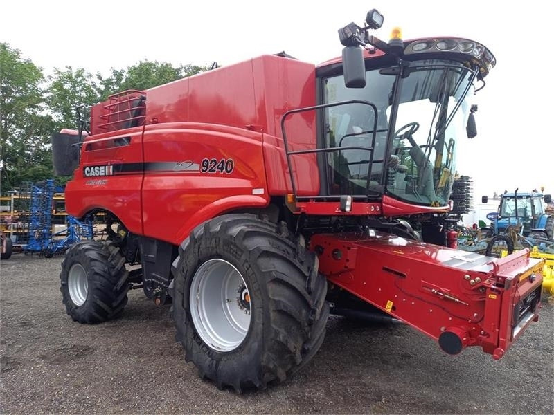 Case IH Axial Flow 9240 - Cosechadora de granos: foto 2 Case IH Axial Flow 9240 - Cosechadora de granos: foto 2