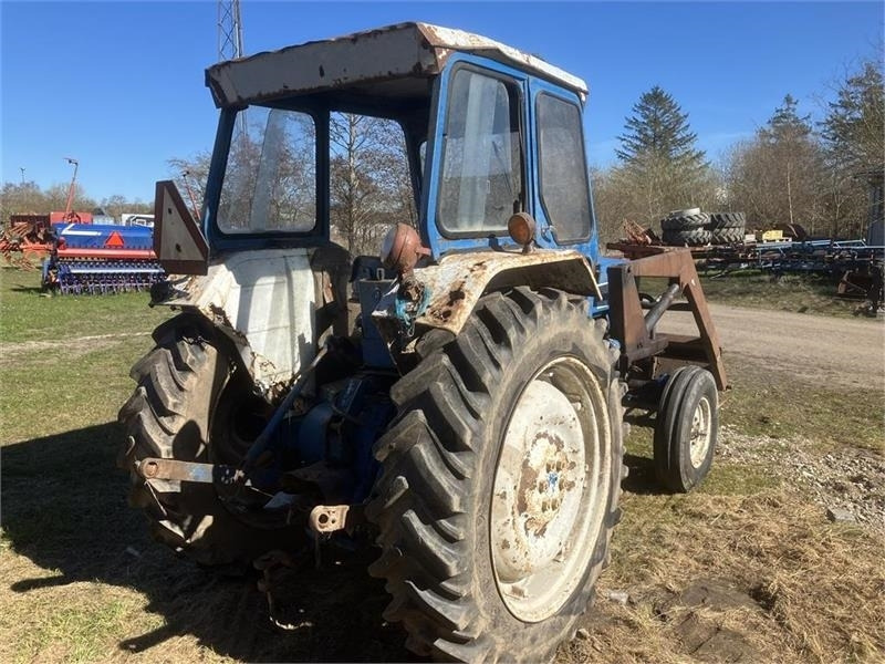 Ford 4000 Med frontlæsser  - Tractor: foto 3 Ford 4000 Med frontlæsser  - Tractor: foto 3