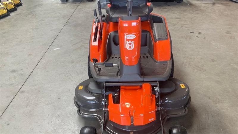Husqvarna R200IX AWD Elektrisk - Cortacésped: foto 3 Husqvarna R200IX AWD Elektrisk - Cortacésped: foto 3