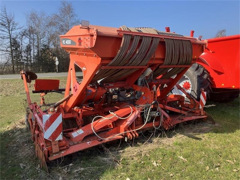 Kuhn Venta NC 4000 Combiliner - Combinado de siembra: foto 1 Kuhn Venta NC 4000 Combiliner - Combinado de siembra: foto 1